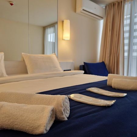 Orbi Sea Breeze Aparthotel バトゥーミ エクステリア 写真